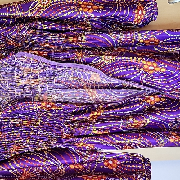 Medium Retro Satin Evening Dress - Picture 5 of 6